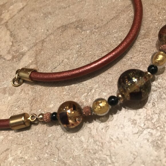 Beaded Choker Necklace - Picture 10 of 10